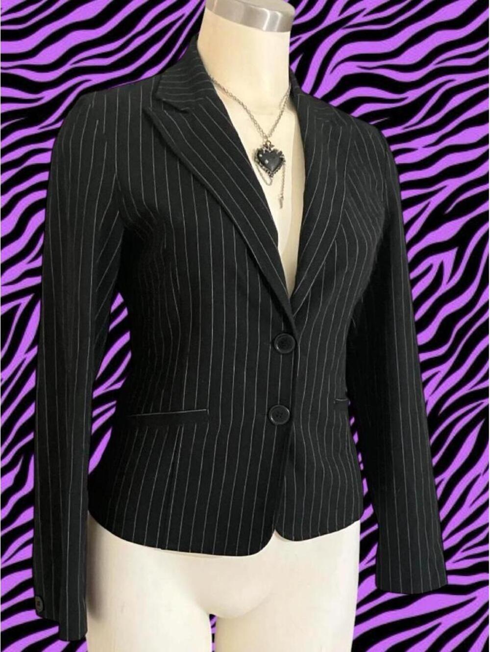Y2k brand Star City classic pin striped blazer!!